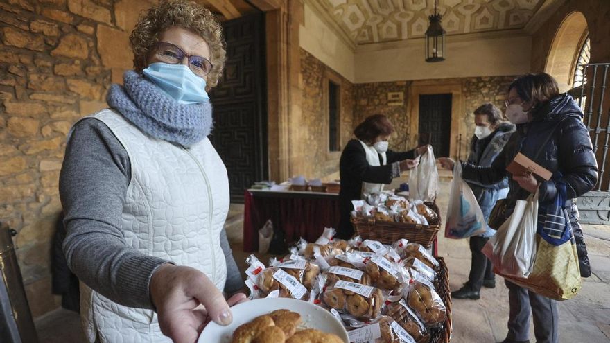 Colas y 12.000 rosquillas para rendir homenaje San Blas en las Pelayas de Oviedo