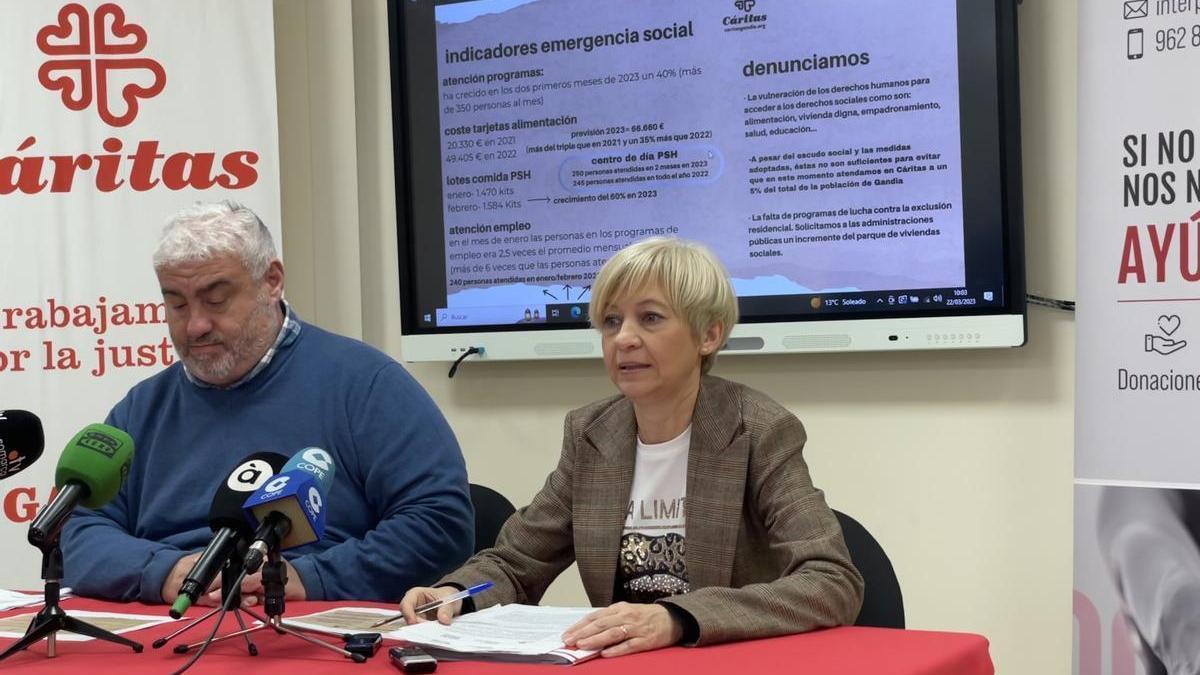 Chema Puente y Maite Boscá, en la rueda de prensa de hoy en Gandia.