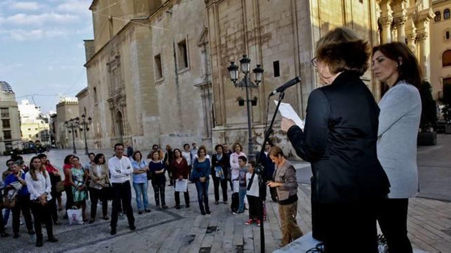 Cortarse la melena contra el cáncer de mama