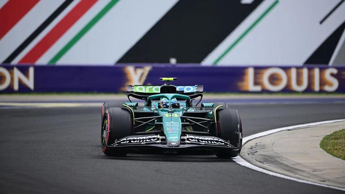 Fernando Alonso, durante el GP de Hungría en 2025