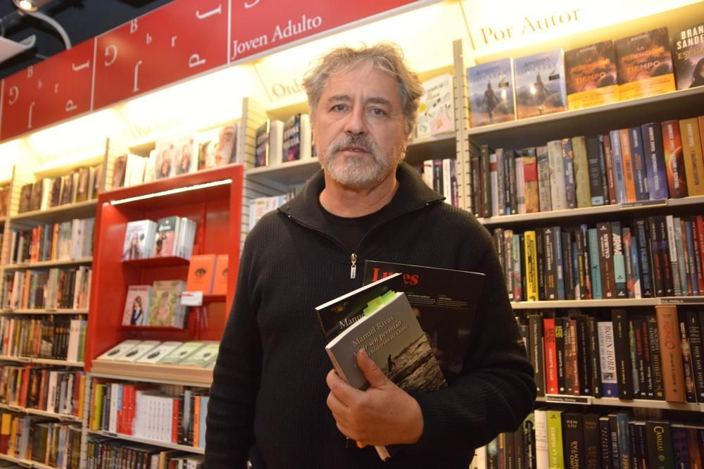 Manuel Rivas presenta ''Vivir sin permiso'' en Fnac