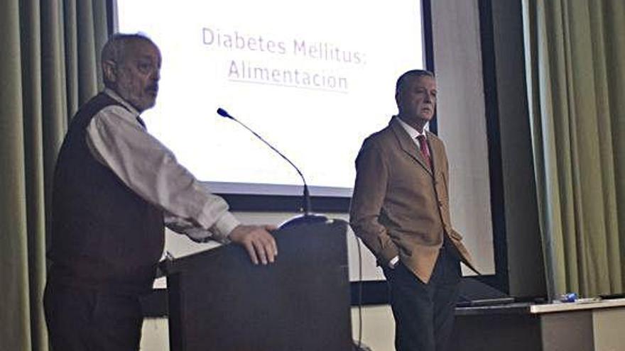 Javier Ortega diserta sobre alimentación y diabetes