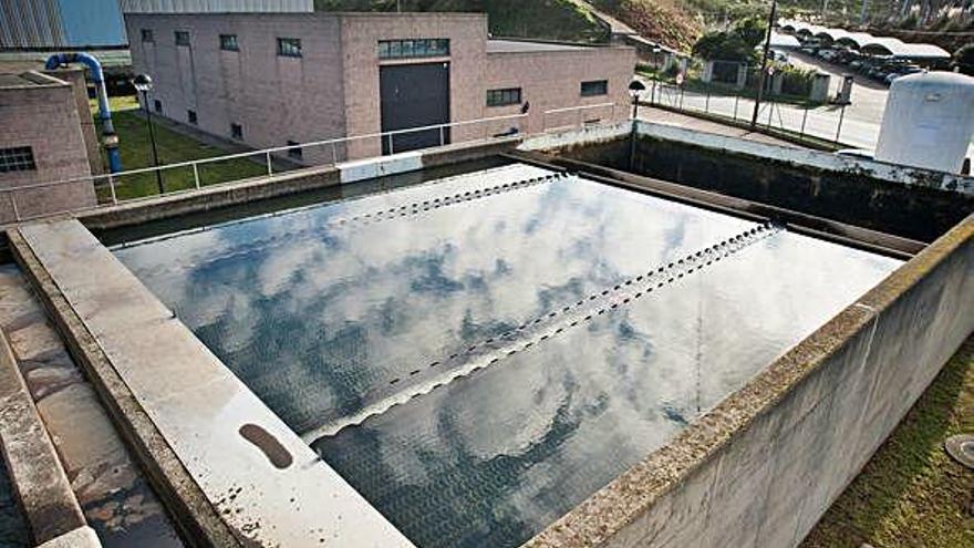 Captación de agua del polígono de Sabón, que será remodelada.