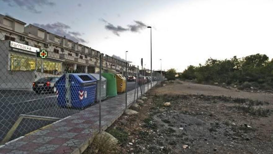 La parcela donde se construirá el colegio concertado en Gran Alacant.