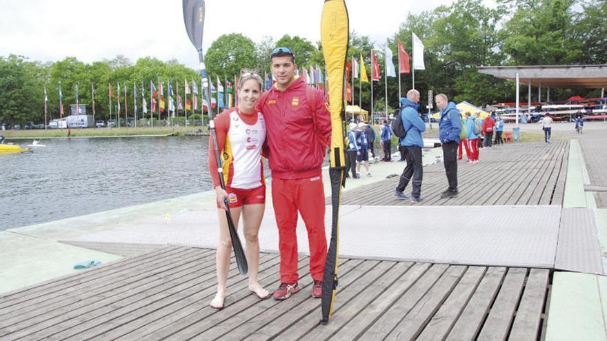 Teresa Portela y Cristian Toro, tras competir en Duisburgo. // FDV