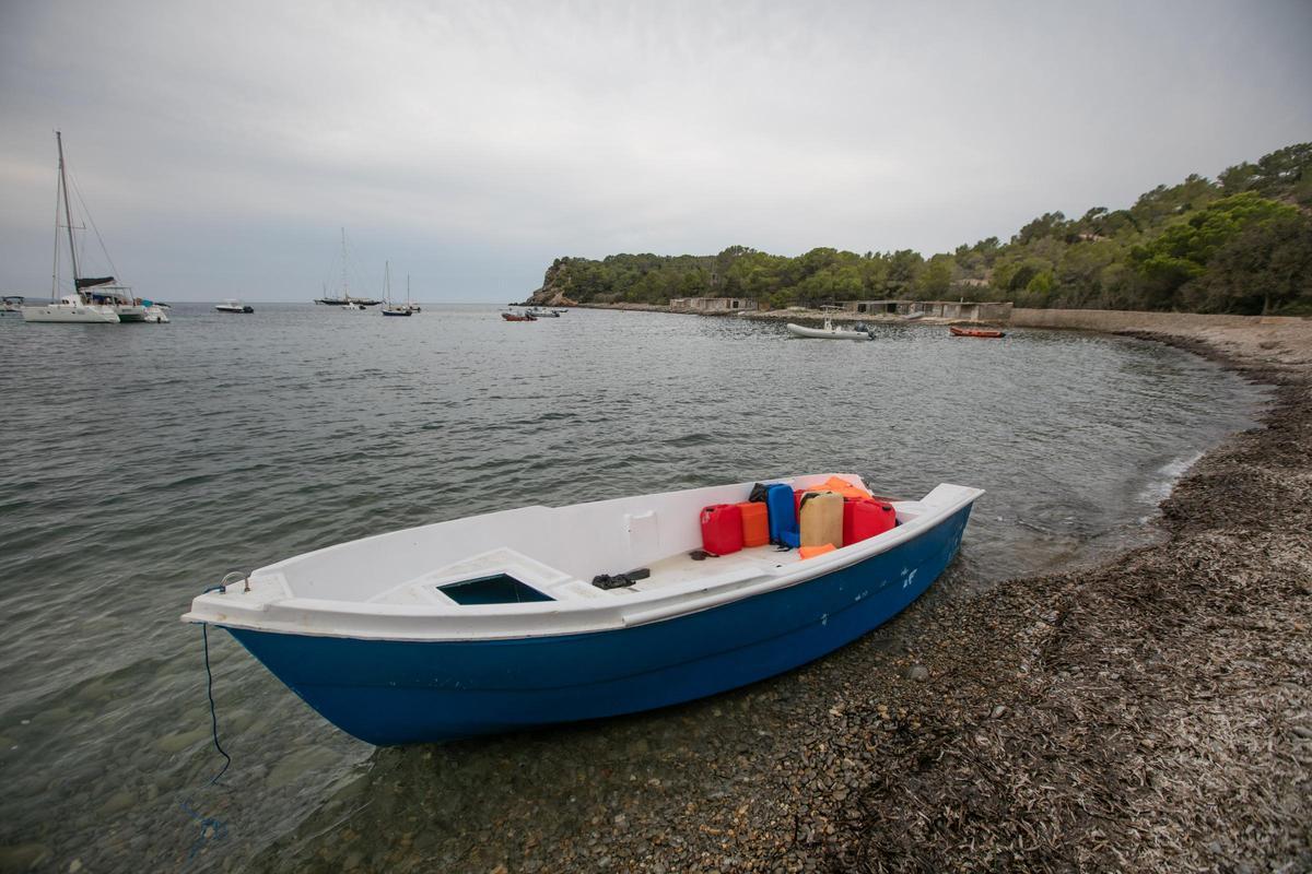 Llegan 14 subsaharianos en patera a la costa de Formentera
