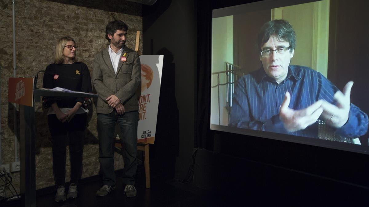 Acto de Junts per Catalunya donde Carles Puigdemont ha intervenido mediante vídeoconferencia.