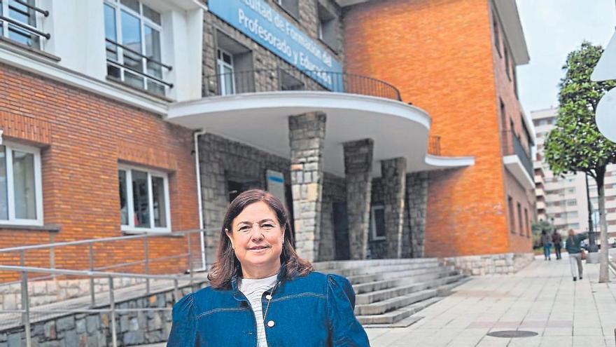 Ángela Cofiño, de las aulas de Oviedo al gran foro europeo de los idiomas
