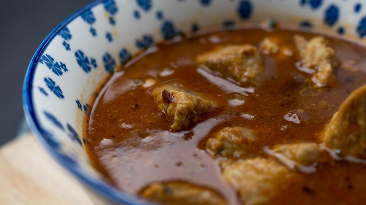 Un plato de estofado.