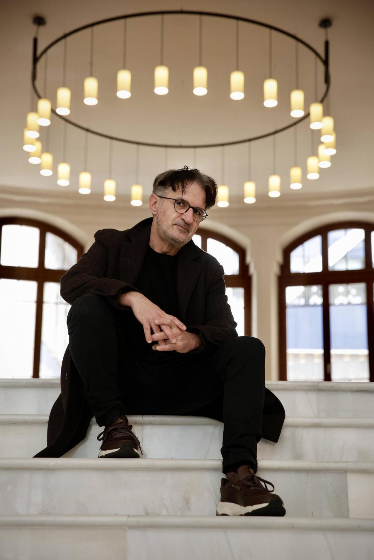 Jaime Priede, en la antigua Escuela de Comercio.