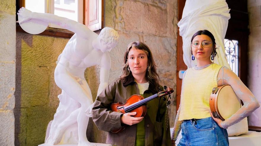 Abril, novo grupo vigués de folc: «A xente non sabe o traballo que hai detrás dunha canción tradicional»