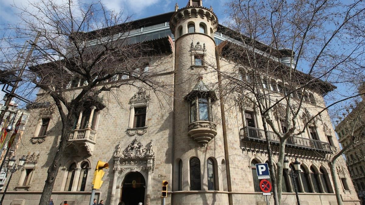 Fachada de la sede de la Diputación de Barcelona