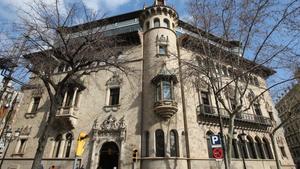 Fachada de la sede de la Diputación de Barcelona, en la Rambla de Catalunya