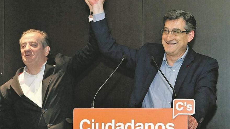 Ciudadanos pincha en su ascenso, pero salva su diputado en una &quot;campaña muy difícil&quot;