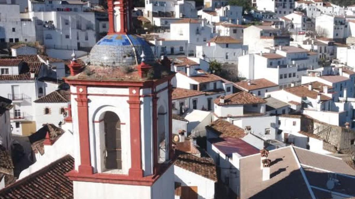 Vista del casco histórico de la localidad serrana de Benarrabá.