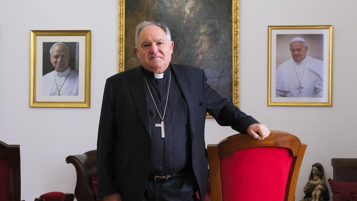 Monseñor José Mazuelos Pérez.