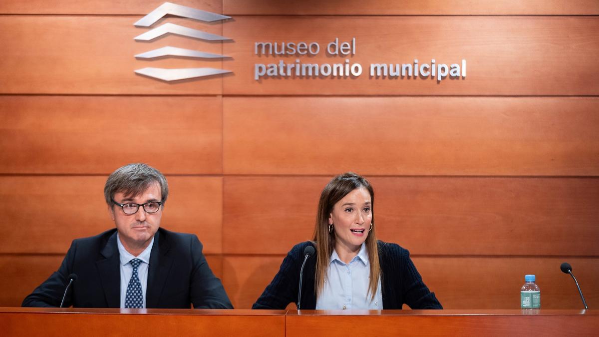 Avelino Barrionuevo y Elisa Pérez de Siles, en rueda de prensa.