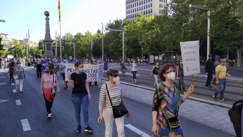 Manifestación en contra del hospital privado