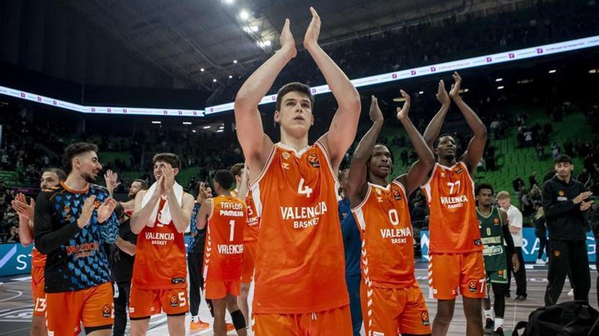 De locos: ¡El ambientazo del Roig Arena contra Panathinaikos!