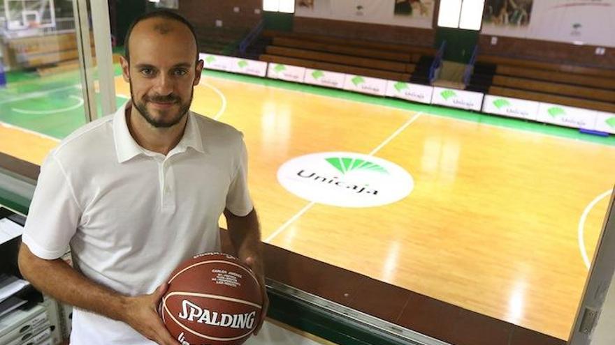 El secretario técnico, Carlos Jiménez, en su despacho en Los Guindos.