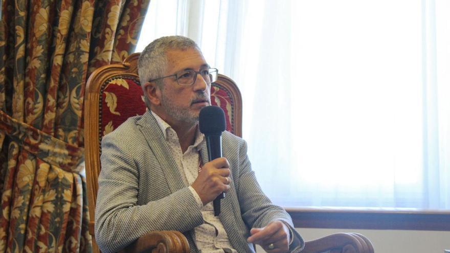 Nuevo frente entre el Principado y el Ministerio a cuenta del lobo: Medio Rural pide al socialista Hugo Morán "respeto" por acusarle de "falsear datos"