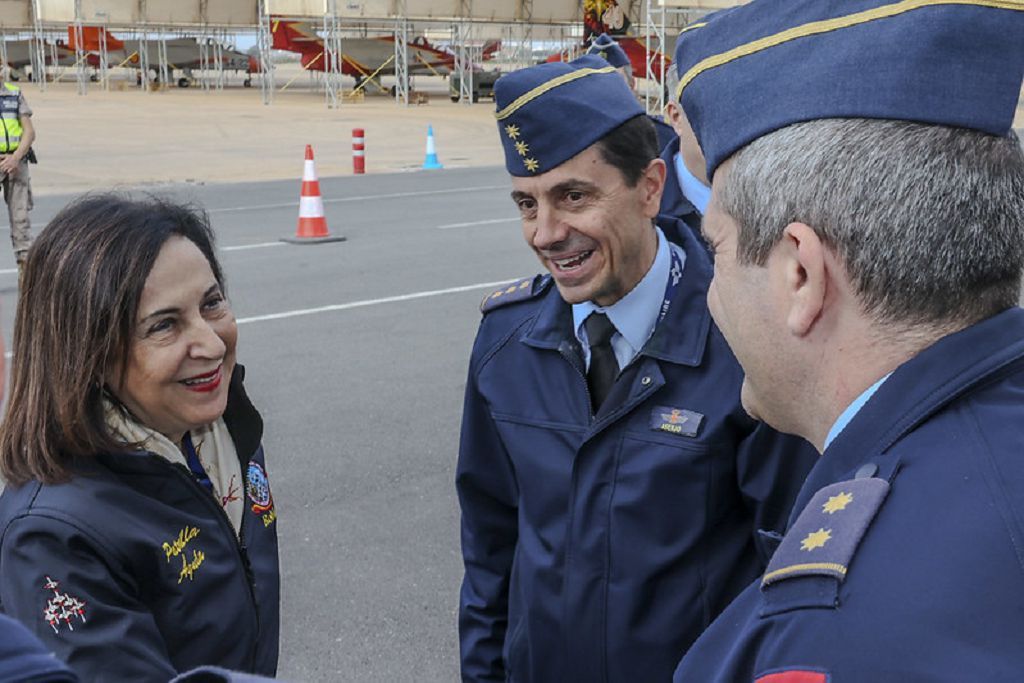 Todas las imágenes de la visita de la ministra de Defensa a la Academia General del Aire de San Javier