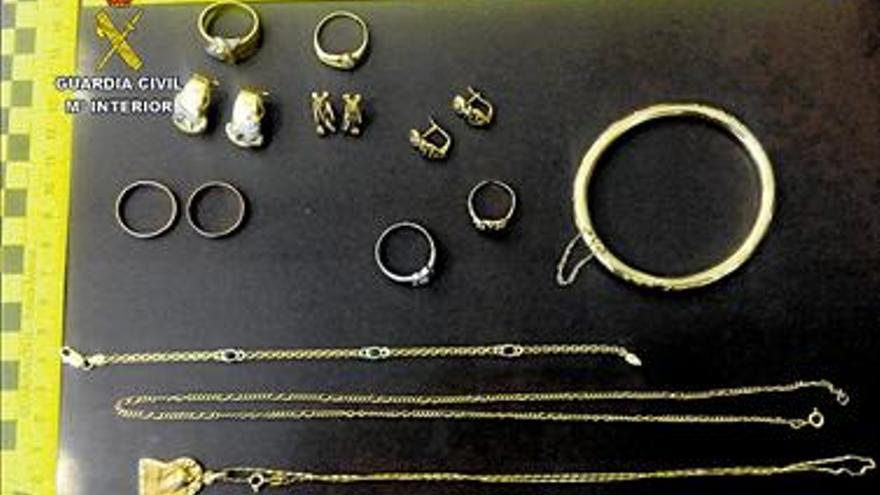 Arrestan a una asistenta por robar 1.200 euros en joyas en Segorbe