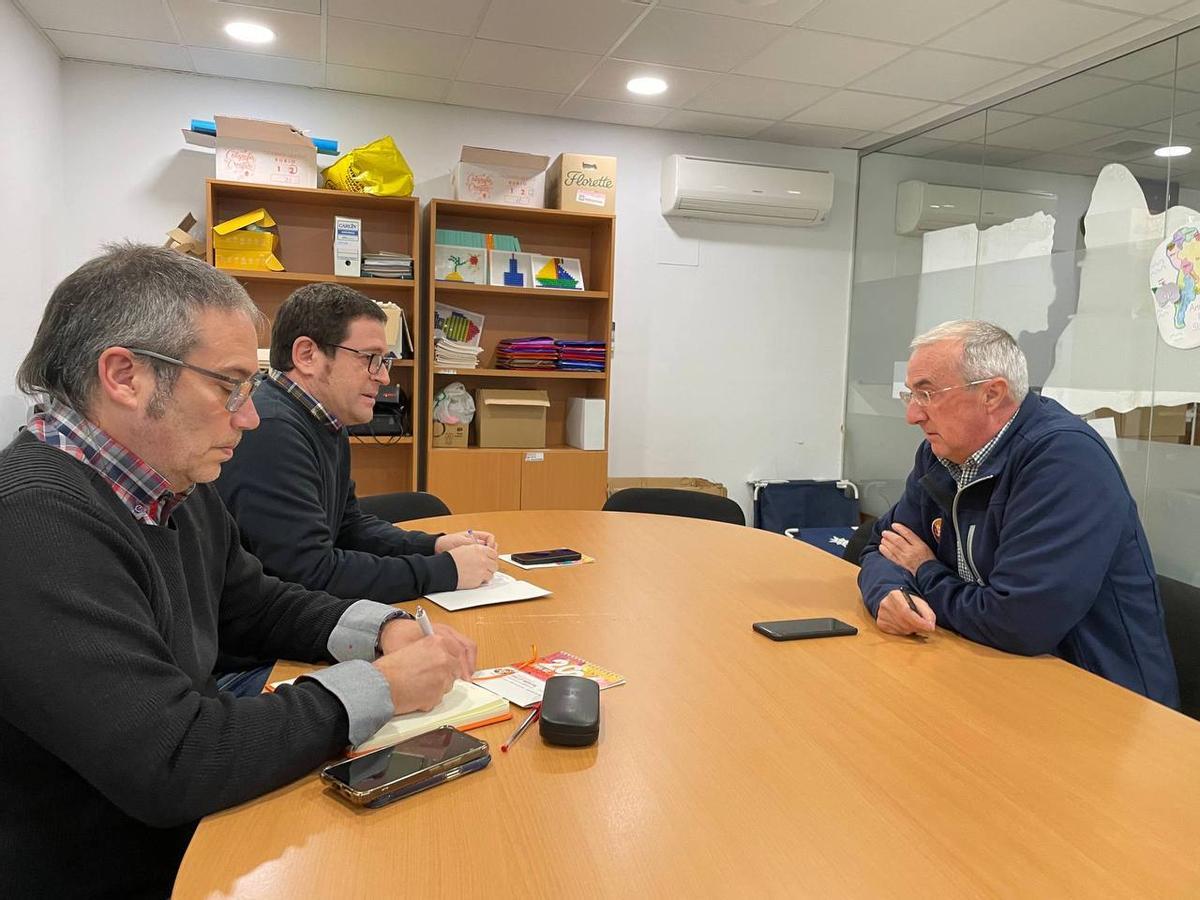 Reunión de Garcia y Sancho con el representante de AFDEM en Castelló.