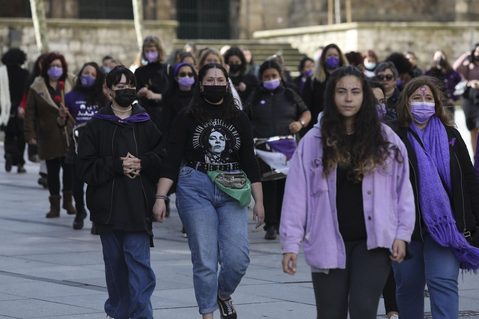 EN IMÁGENES: Así se vivió el Día de la Mujer (8M) en Avilés