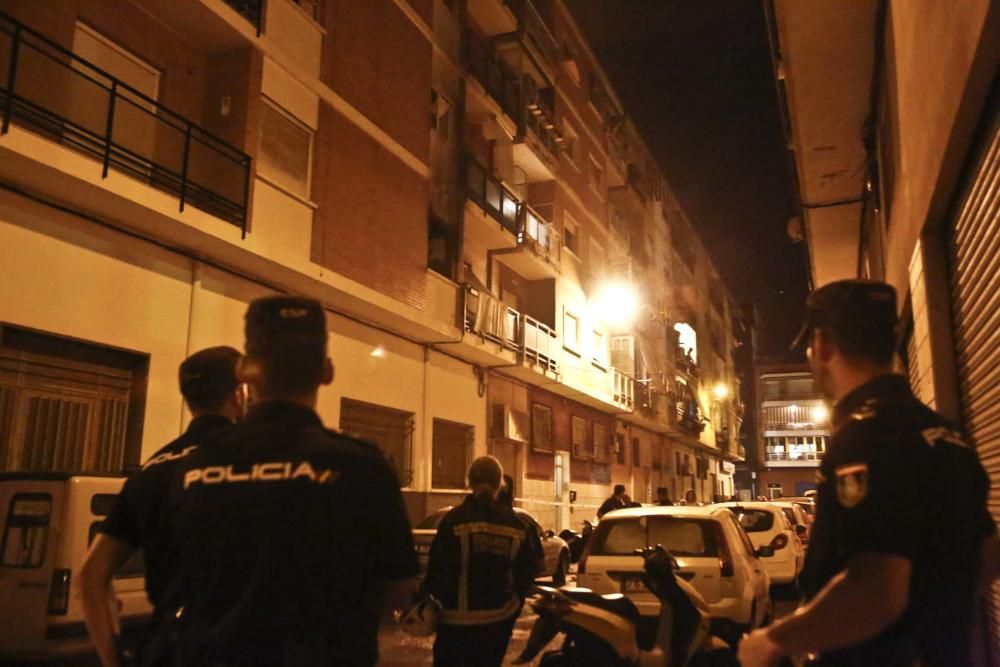 Una niña herida tras el incendio del barrio