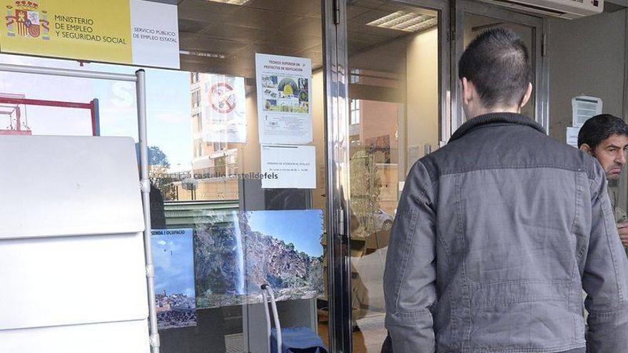 Castellón suma 2.300 parados pero sigue creando empleo sobre el 2014