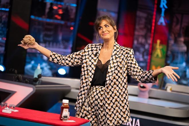 Nuria Roca presume de moño con flequillo abierto en 'El Hormiguero'