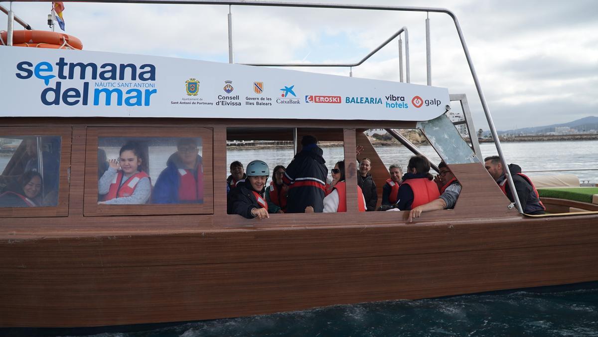 Jornada inclusiva para alumnos de Apneef en el Club Nàutic Sant Antoni