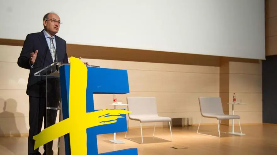 Calabuig: “El apoyo al sector turístico es clave en los planes de los fondos europeos”