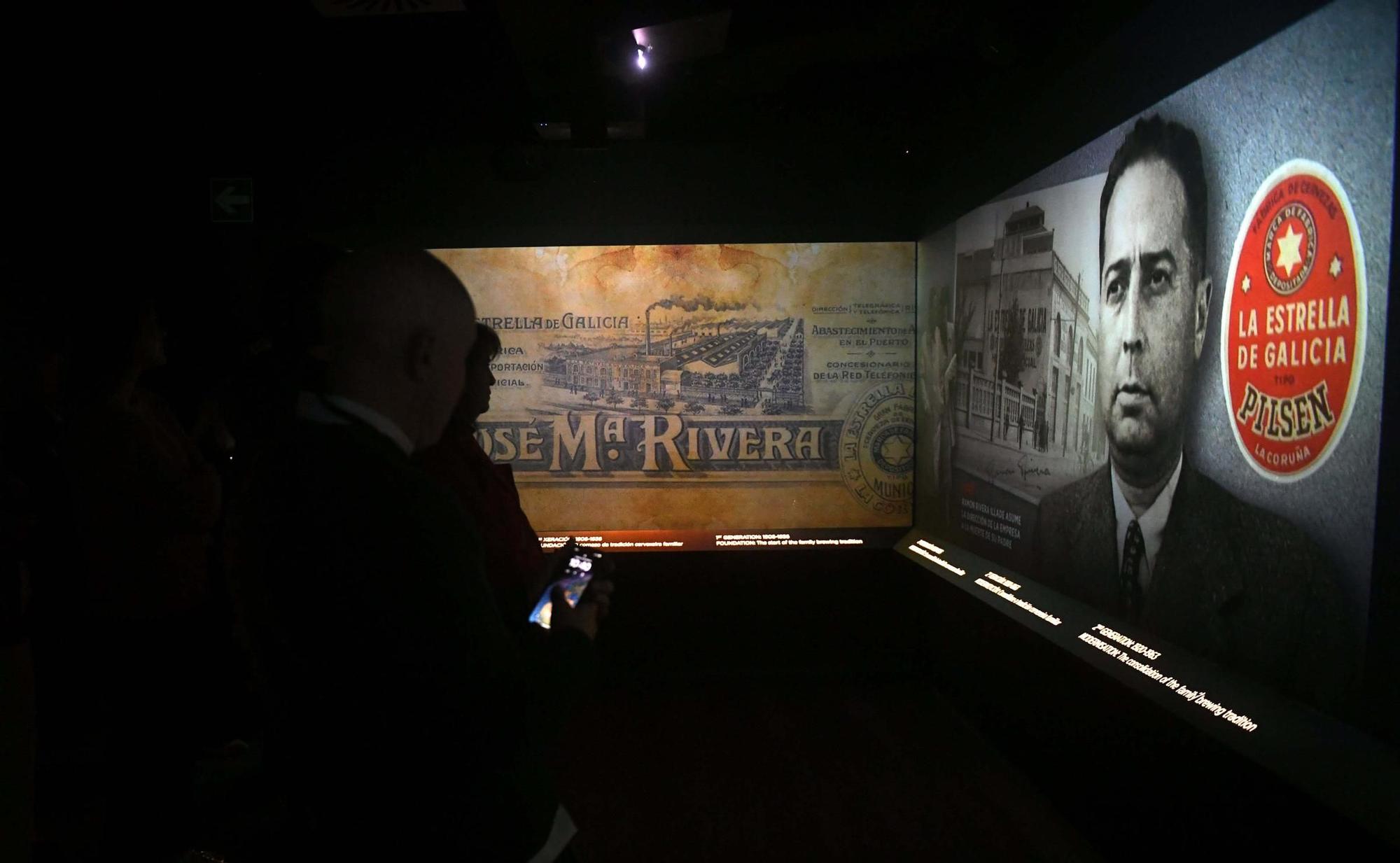 Presentación de la 'Enciclobirra' en el museo MEGA de Estrella Galicia