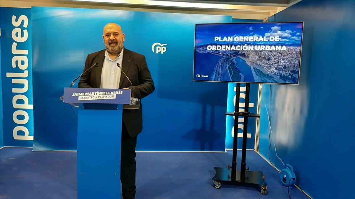 El presidente del PP de Palma, Jaime Martínez, pide la paralización de la tramitación del Plan General.