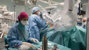 L’Hospital Clínic de Barcelona realitza per segona vegada un trasplantament d’úter