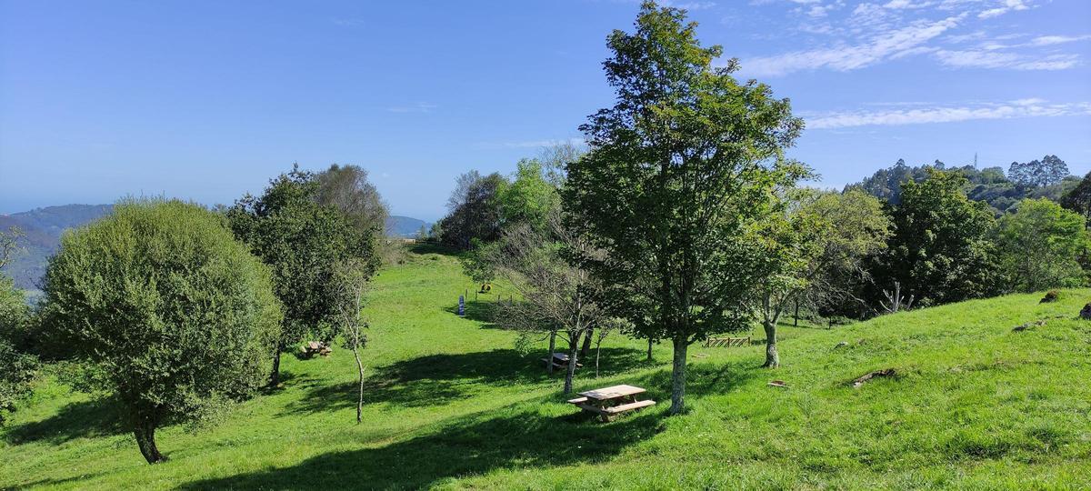 Rehabilitación del área recreativa y senda de Peñacabrera, en Cabranes