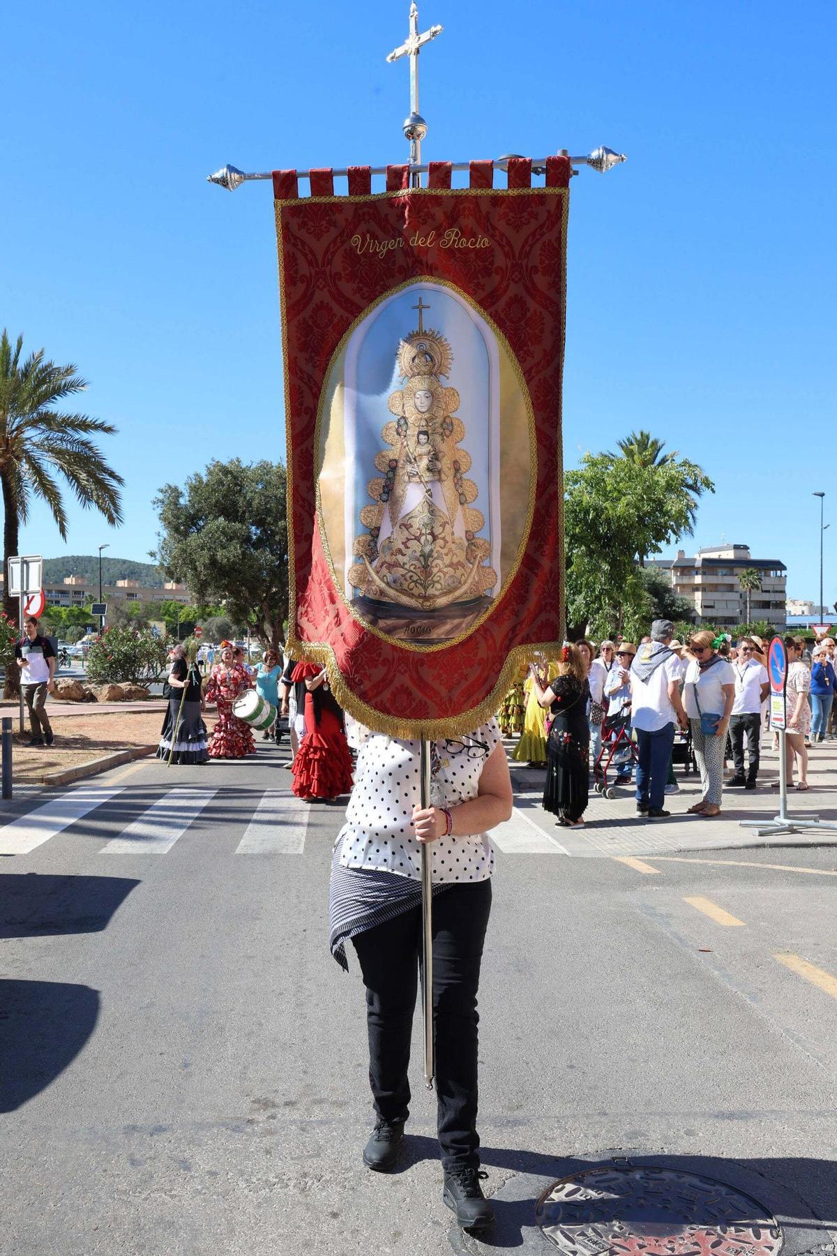 Procesión de la Romería de El Rocío en Ibiza Procesión de la Romería de El Rocío en Ibiza
