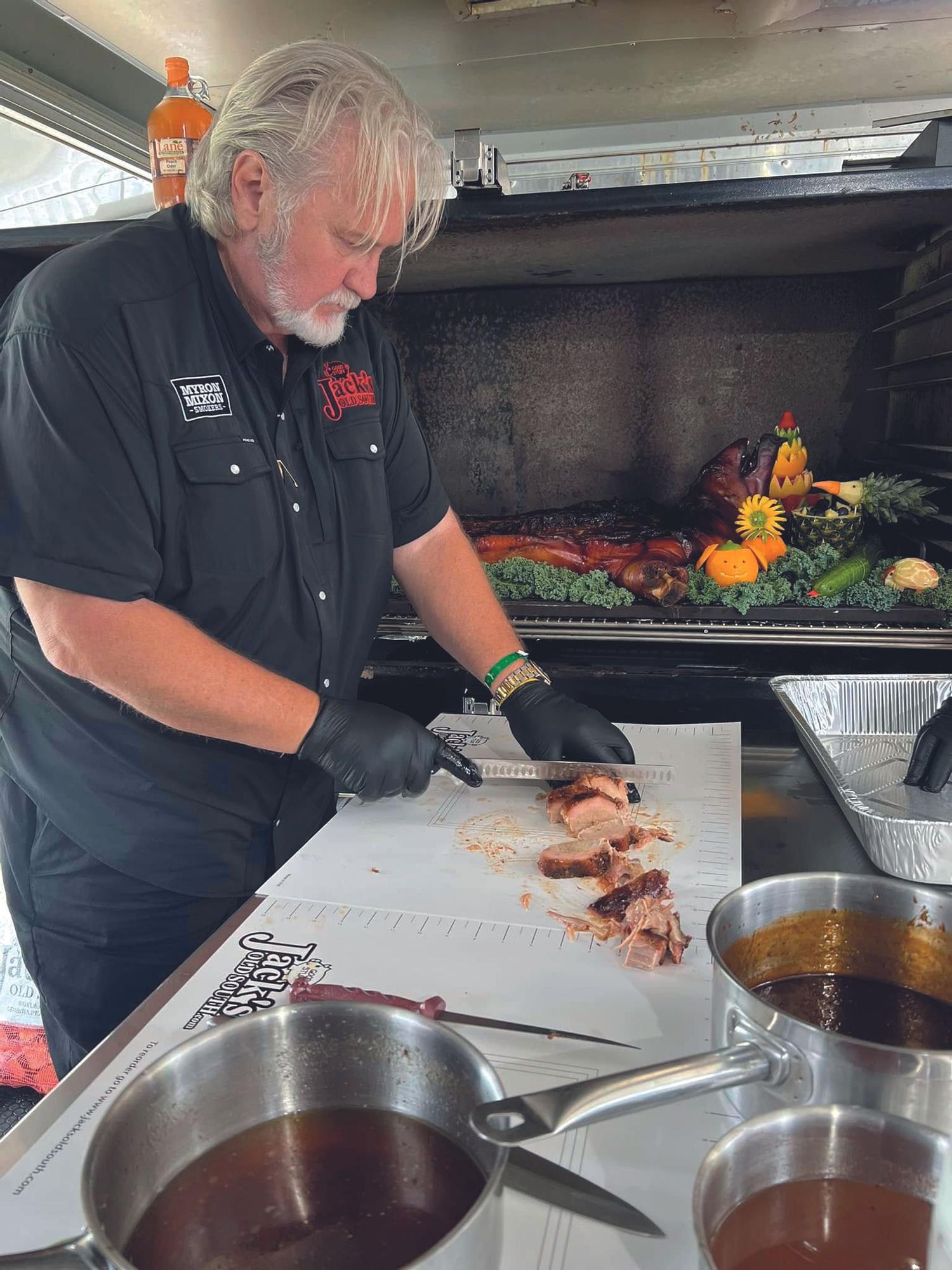 Chef Myron Mixon de Myron Mixon BBQ.