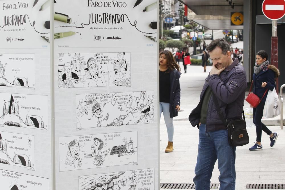 El público disfruta de la exposición de humorismo gráfico de FARO