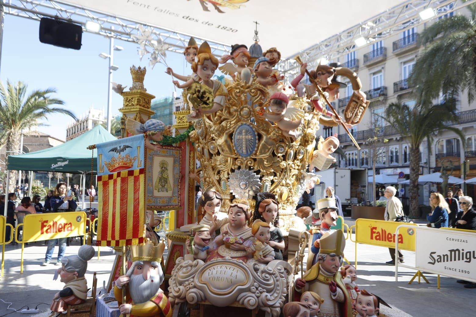 La Falla Reina-Paz, dedicada al centenario de la coronación