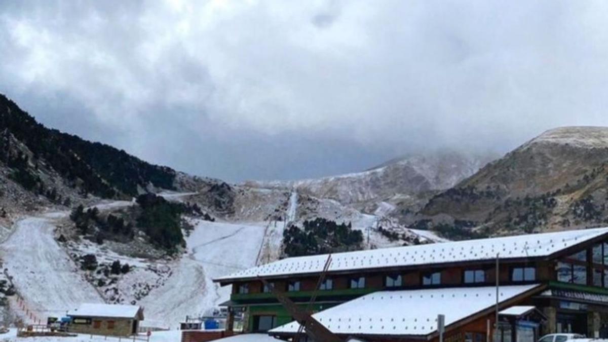 Les primeres nevades de la temporada  a Vallter.  | INSTAGRAM VALLTER