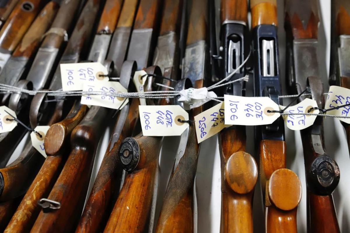 Armas de 10 a 3.000 euros a subasta en la Comandancia de Murcia