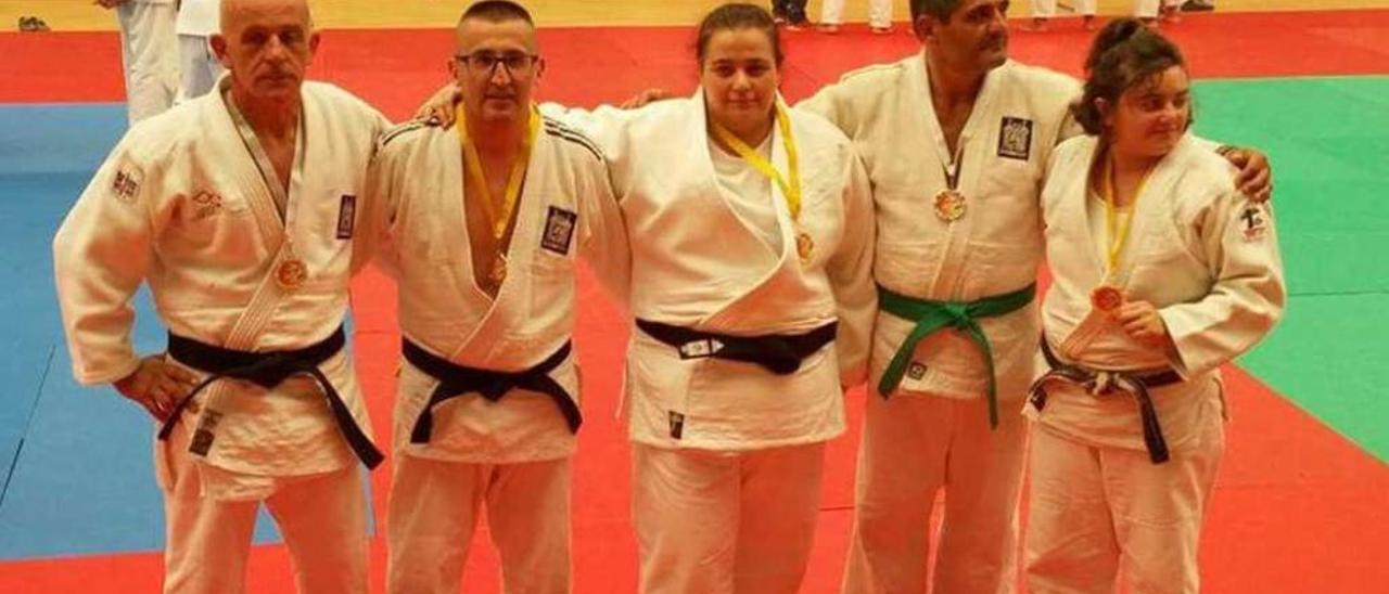 Los cinco judokas tudenses que participaron en la Copa de España. FdV