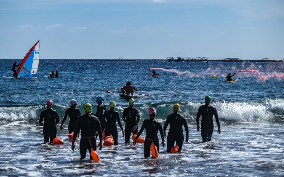 Manifestación contra las jaulas marinas en Salinetas