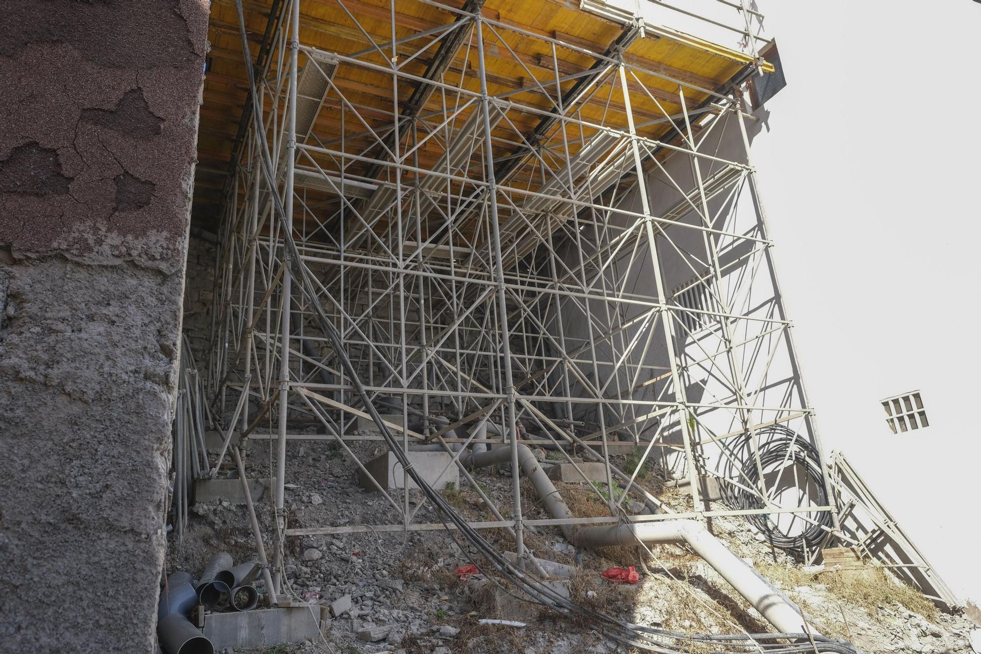 La obra interminable de la calle Cantabria