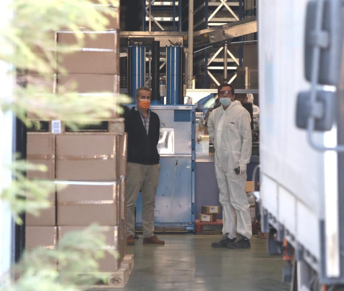 Proclinic entrega un millón de mascarillas que almacenaba en Zaragoza