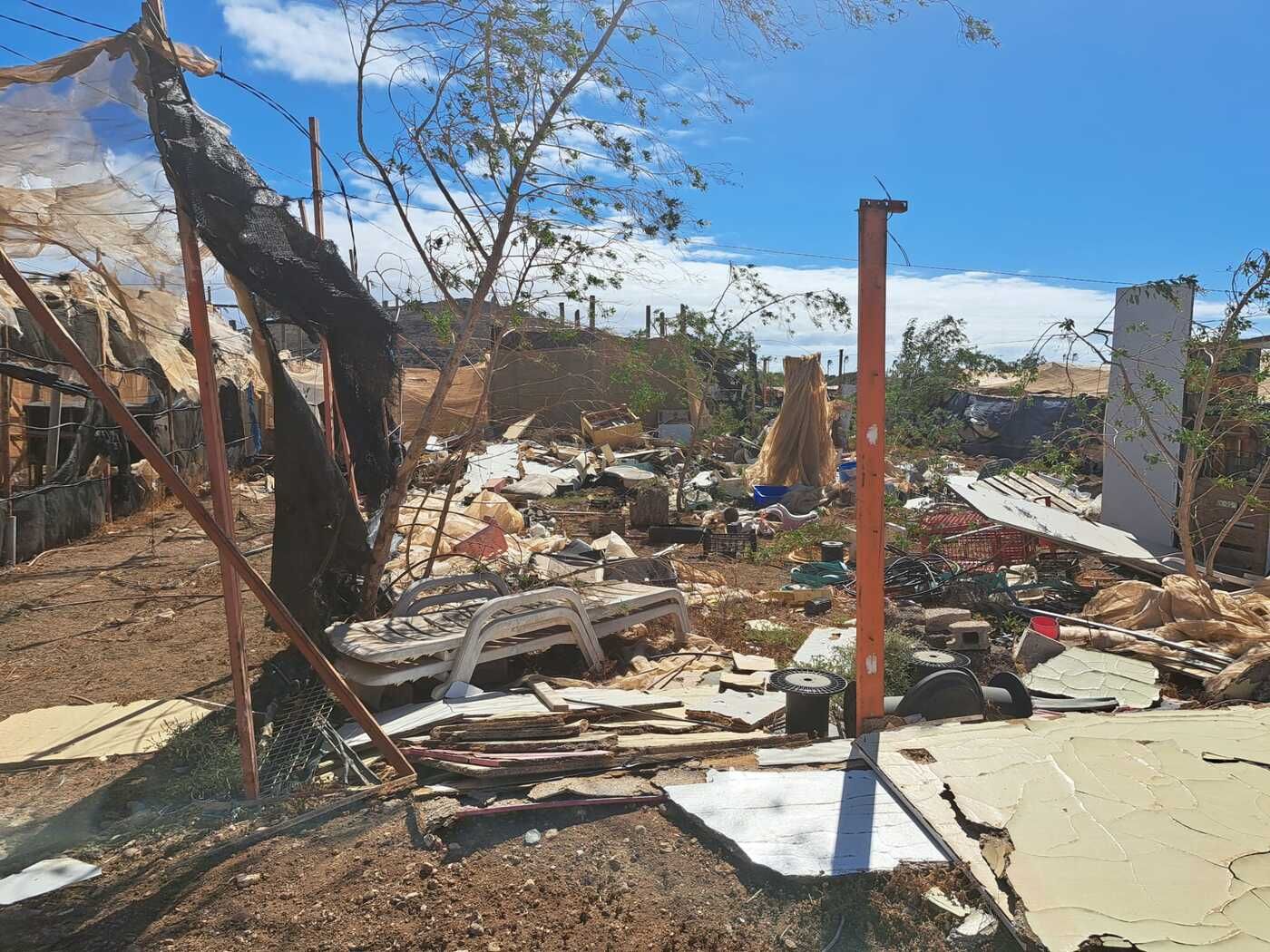 Vertidos ilegales en la urbanización Oasis de Vargas, en Agüimes