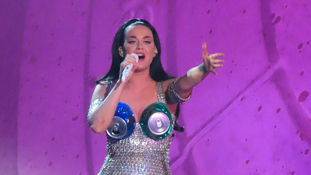 Katy Perry durante uno de sus conciertos